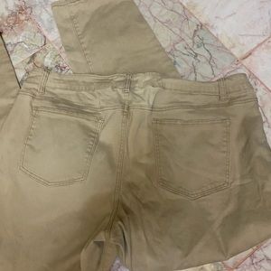 Gazez khaki pants size 24